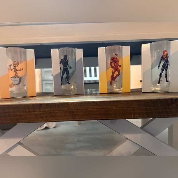 Marvel Superhero Glass Set - Picture 1 of 1